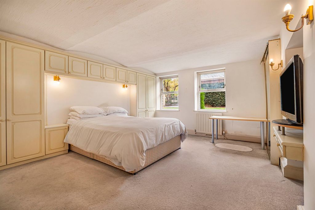 Additional image 10 of 2 bed flat for saleWest Lynn, Devisdale Road, Altrincham WA14