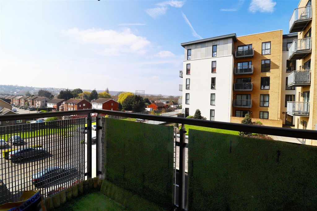 Additional image 12 of 2 bed flat for saleLittle Brights Road, Belvedere DA17