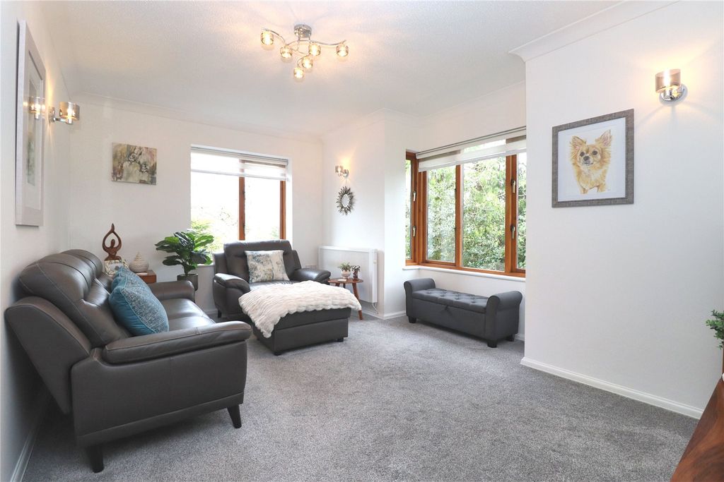 Additional image 2 of 2 bed flat for saleSt. Johns, Woking, Surrey GU21