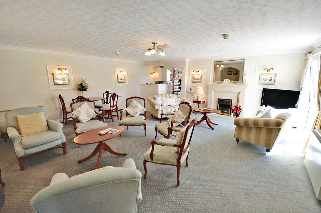 Additional image 14 of 1 bed flat for saleMalin Court, Alcester B49