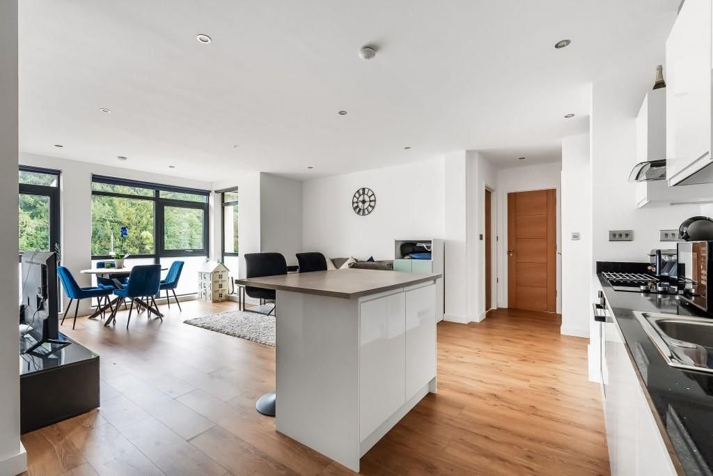 Additional image 2 of 2 bed flat for saleDeepdene Avenue, Dorking RH5