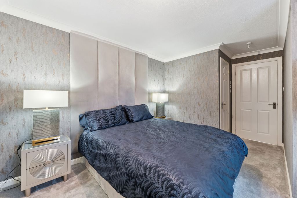 Additional image 17 of 2 bed flat for saleBallagan Place, Milngavie G62