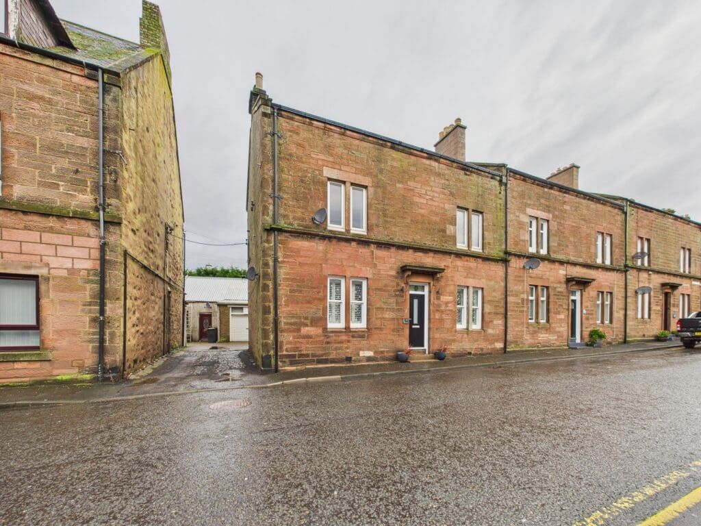 2 bed flat for sale33A Albert Road, Gunsgreen, Eyemouth TD14