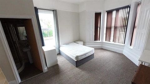 Mauldeth Road, Manchester M20
