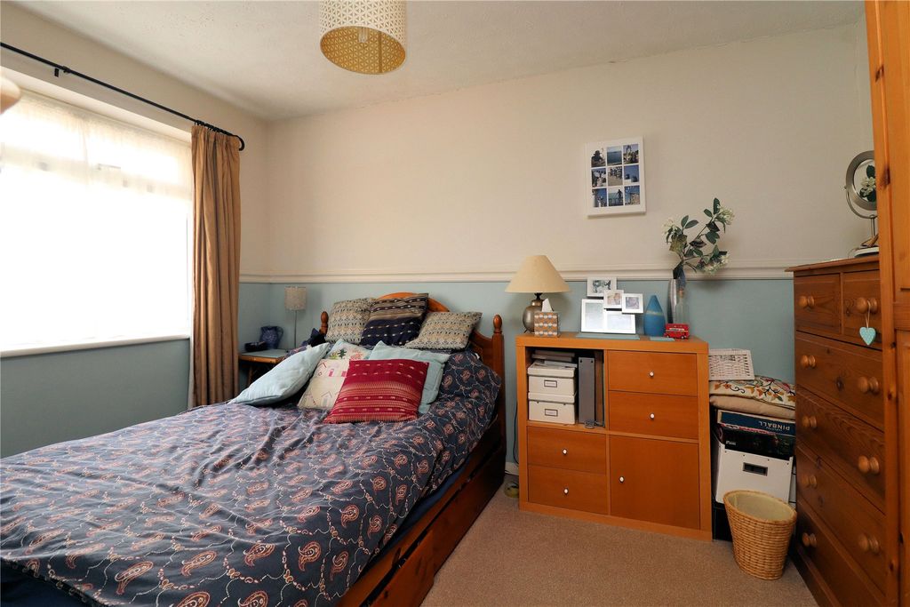 Additional image 9 of 3 bed terraced house for saleWoking, Surrey GU21
