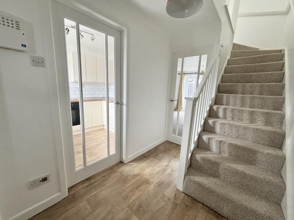 The Grove, Northfield, B31 photo 3