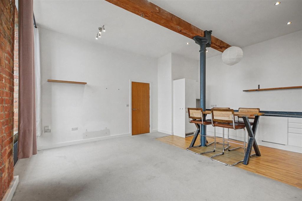 2 bed flat for saleTown End Road, Draycott DE72 photo 4
