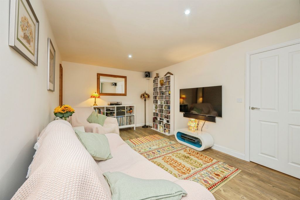 Additional image 3 of 4 bed detached house for saleHarlow Way, Ashbourne DE6