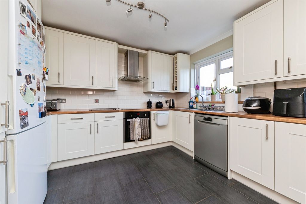 Additional image 2 of 2 bed terraced house for saleYeomanry Drive, Clothall Common, Baldock SG7