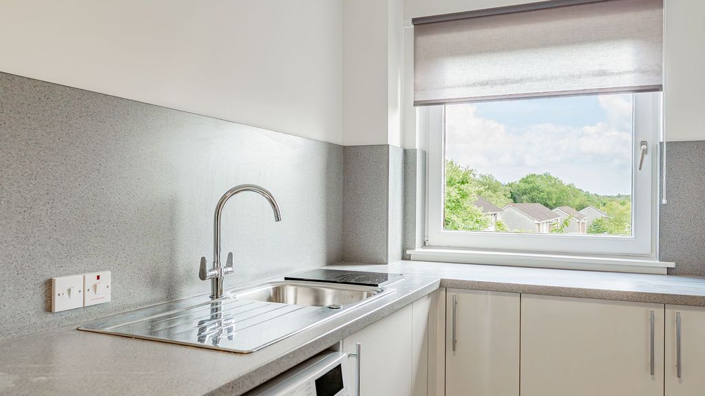 Additional image 7 of 1 bed property for saleElm Court, Milngavie G62