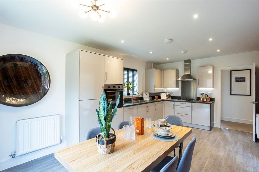 Additional image 6 of 4 bed detached house for saleBuckenham Road, Attleborough NR17