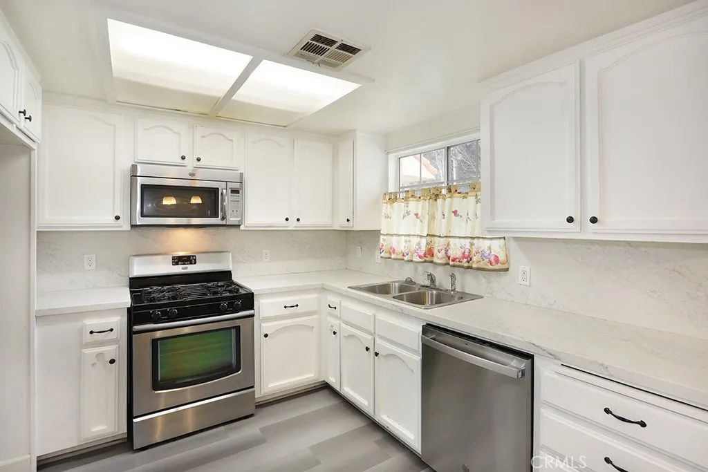 Additional image 11 of 8032 Rose Unit 13, Paramount, CA 90723