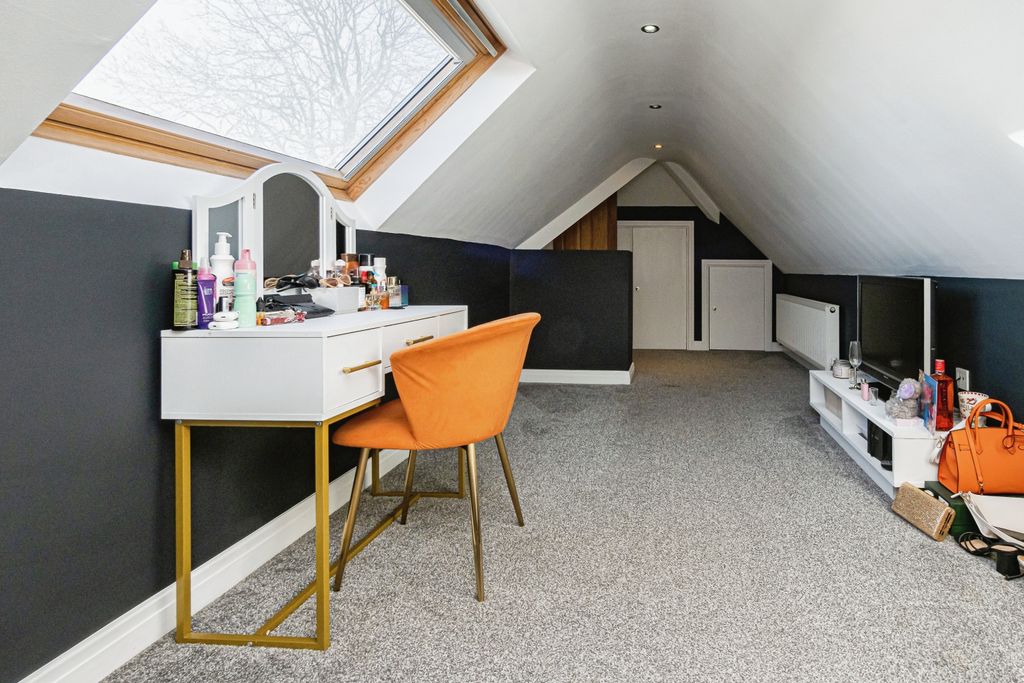 Additional image 13 of 7 bed semi-detached house for saleHull Bridge Road, Beverley HU17