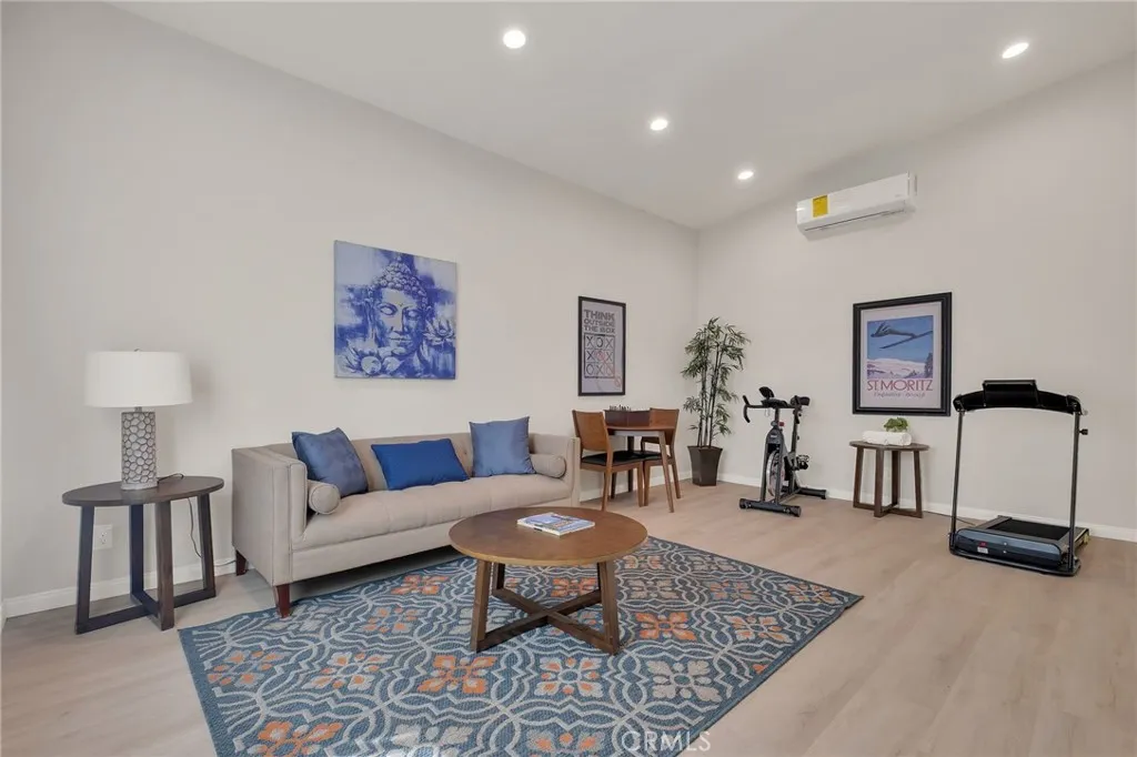 Additional image 72 of 3827 Lomina Ave, Long Beach, CA 90808