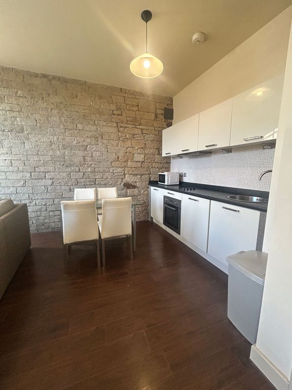 Additional image 7 of 1 bed flat for saleBlakeridge Lane, Batley WF17