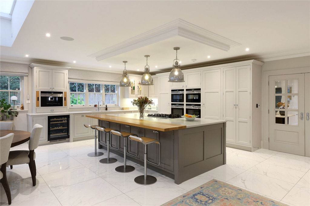 Additional image 7 of 6 bed detached house for saleGregories Farm Lane, Beaconsfield, Buckinghamshire HP9