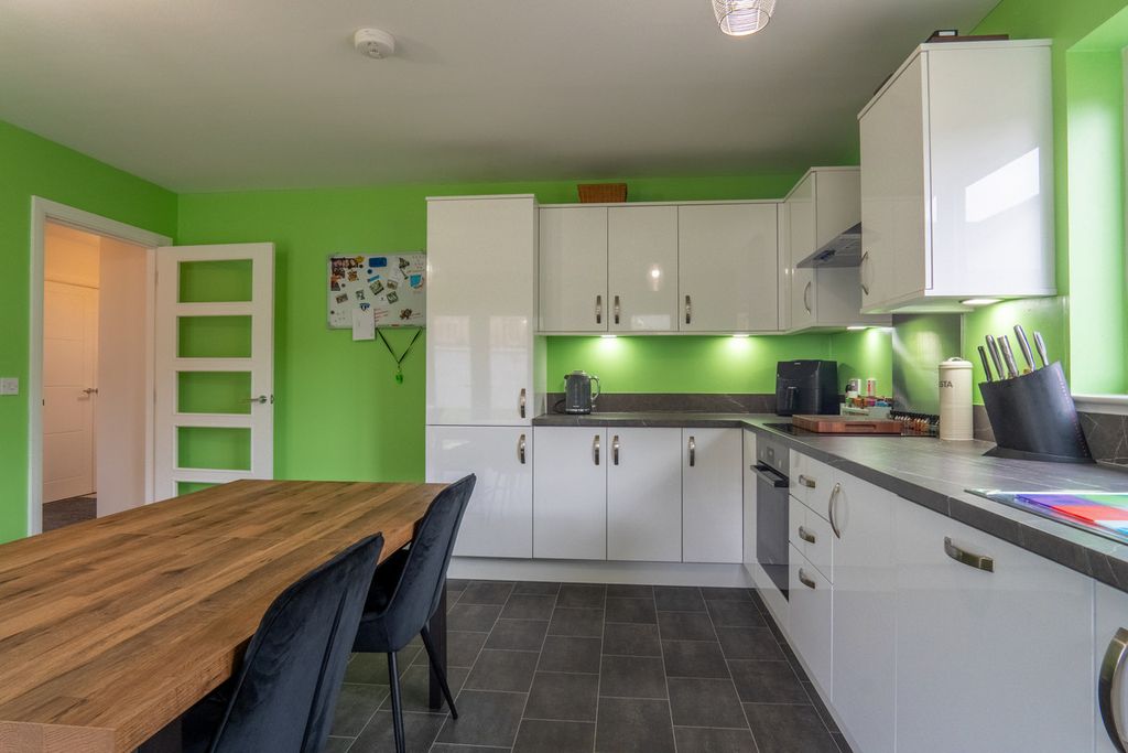 Additional image 20 of 3 bed detached bungalow for saleNewton Park, Inverness IV5
