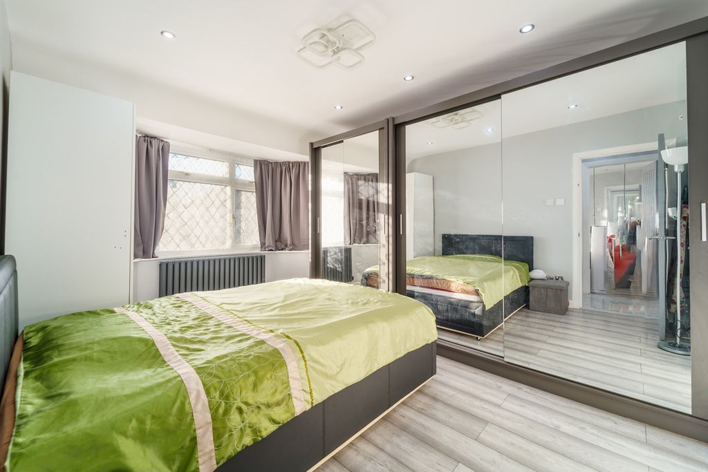 Additional image 10 of 3 bed semi-detached house for saleCompton Place, Watford WD19