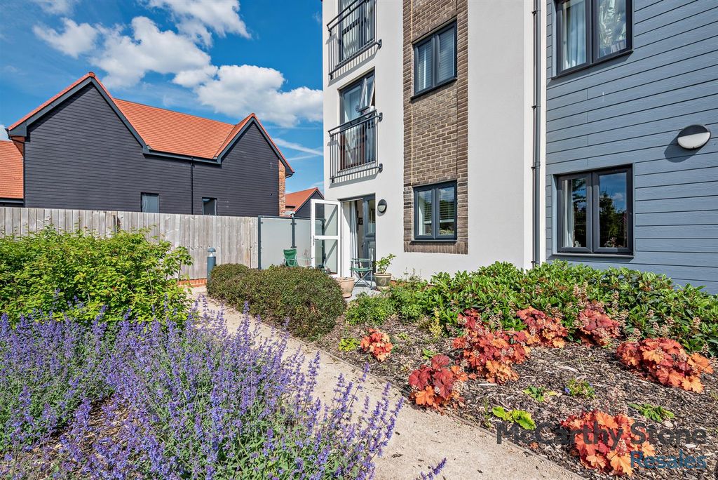 1 bed flat for saleIsland View, Basingstoke RG23