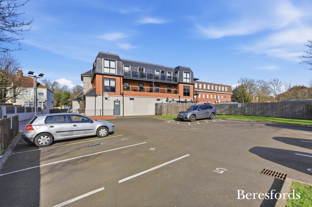 Additional image 23 of 2 bed flat for saleUpminster Road, Upminster RM14