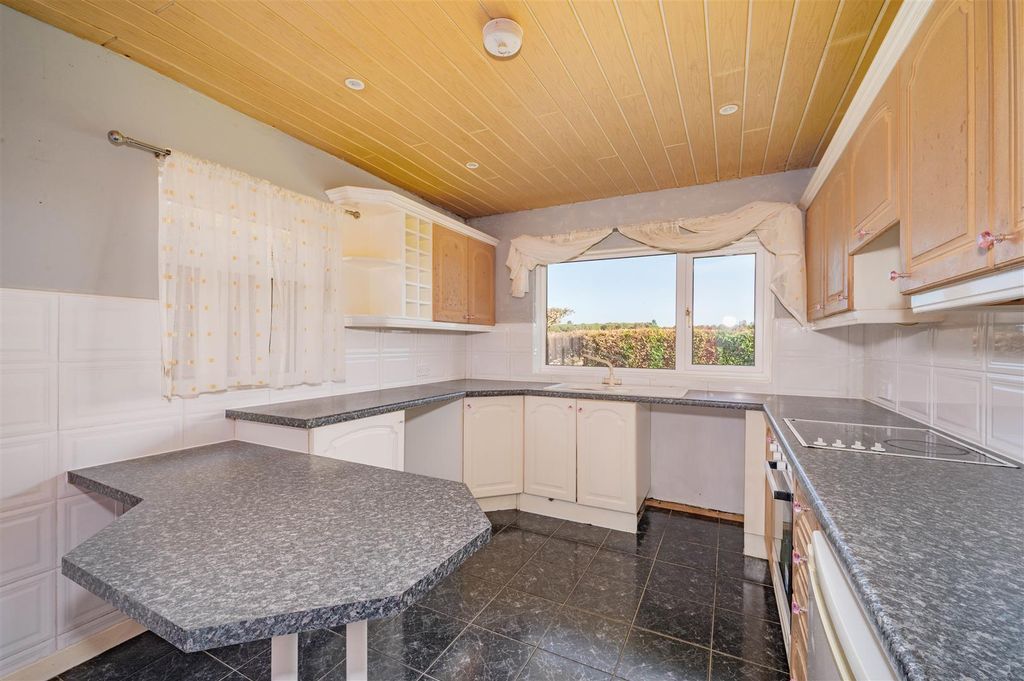 Additional image 5 of 4 bed detached bungalow for saleAffleck Gardens, Monikie, Broughty Ferry, Dundee DD5