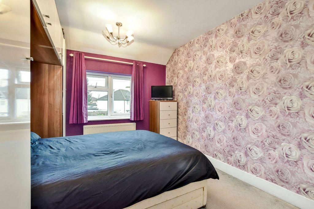 Additional image 17 of 4 bed semi-detached house for saleThe Crescent, Abbots Langley WD5