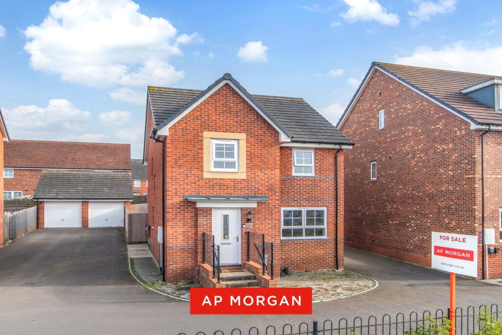 Brine Well Crescent, Stoke Prior, Bromsgrove, Worcestershire, B60