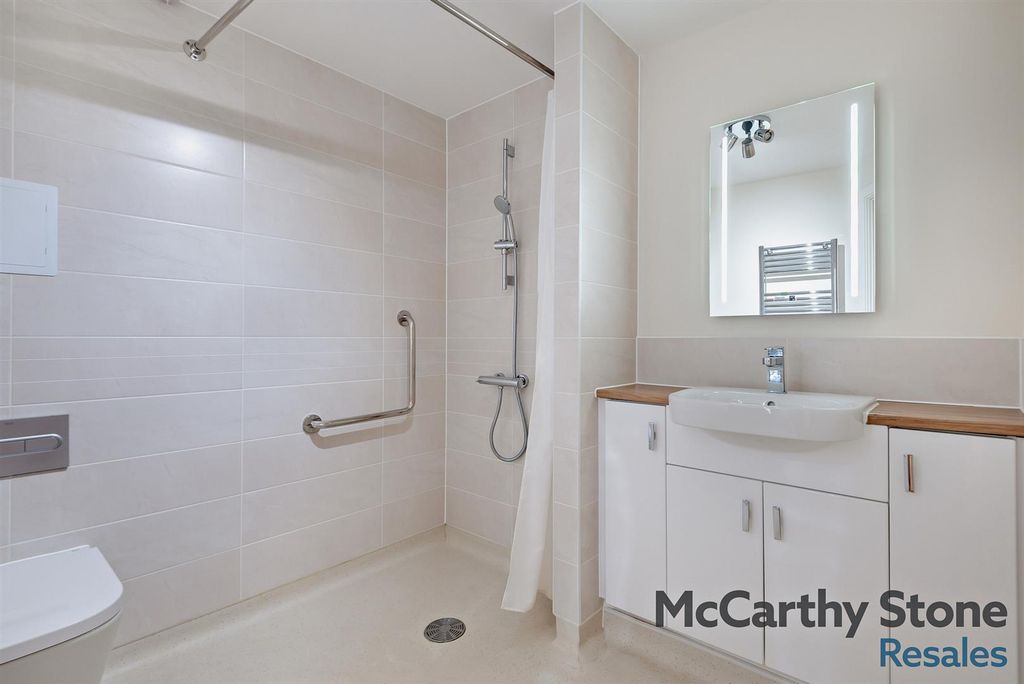 Additional image 9 of 1 bed flat for saleWayfarer Place, The Dean, Alresford SO24