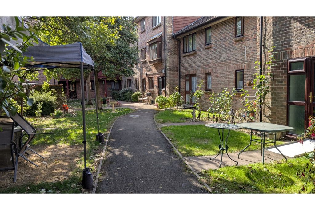 Additional image 28 of 1 bed flat for saleHigh Street, Abbots Langley WD5