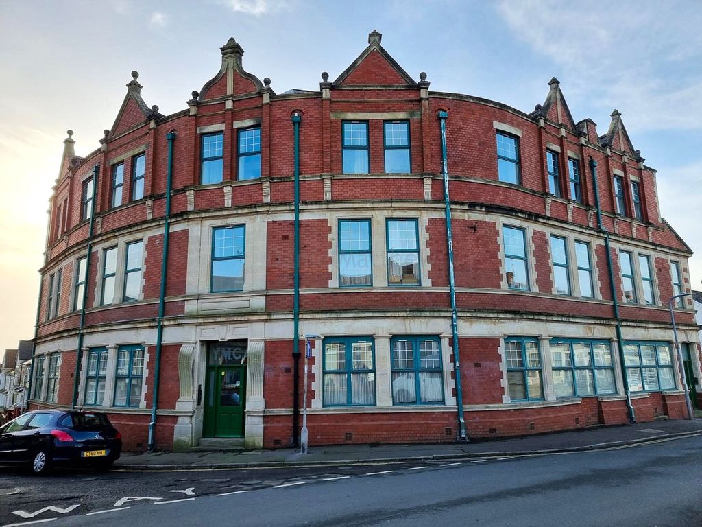 2 bed flat for saleWoodlands Road, Ymca Lofts Woodlands Road CF62