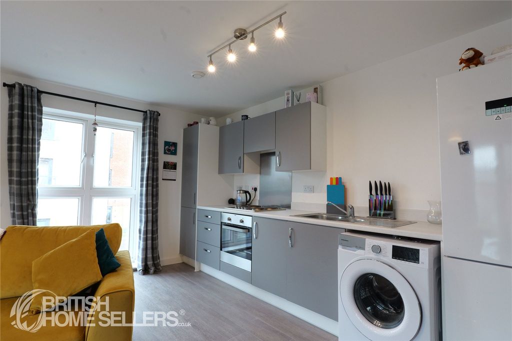 Additional image 7 of 2 bed flat for saleFurrow Crescent, Curbridge, Witney, Oxfordshire OX29