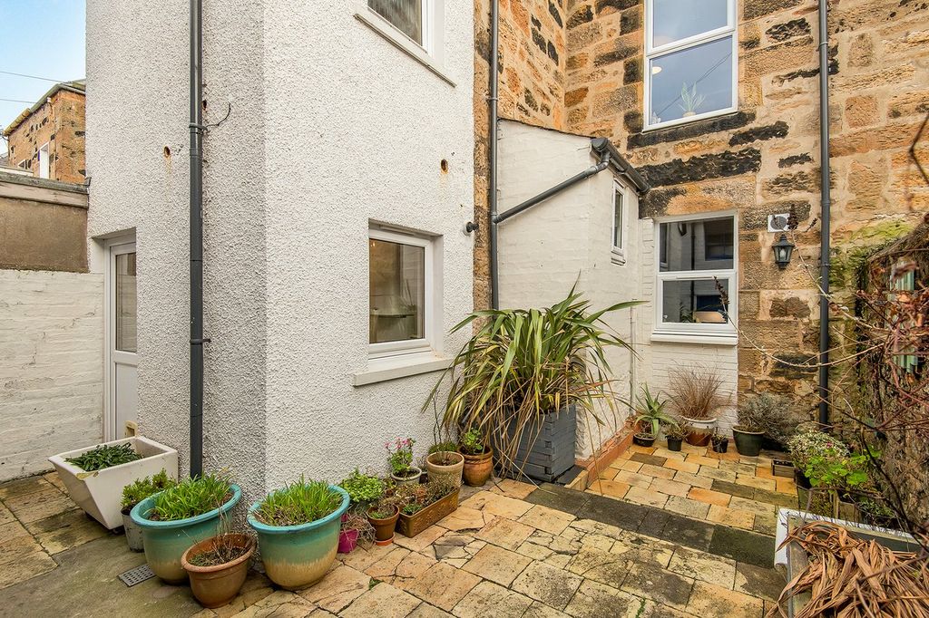 Additional image 2 of 4 bed terraced house for saleRodger Street, Cellardyke, Anstruther KY10