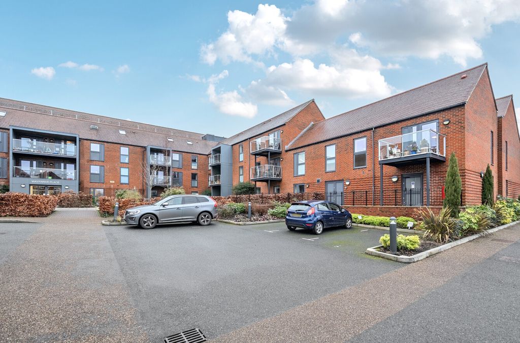 1 bed flat for saleWayfarer Place, The Dean, Alresford, Hampshire SO24