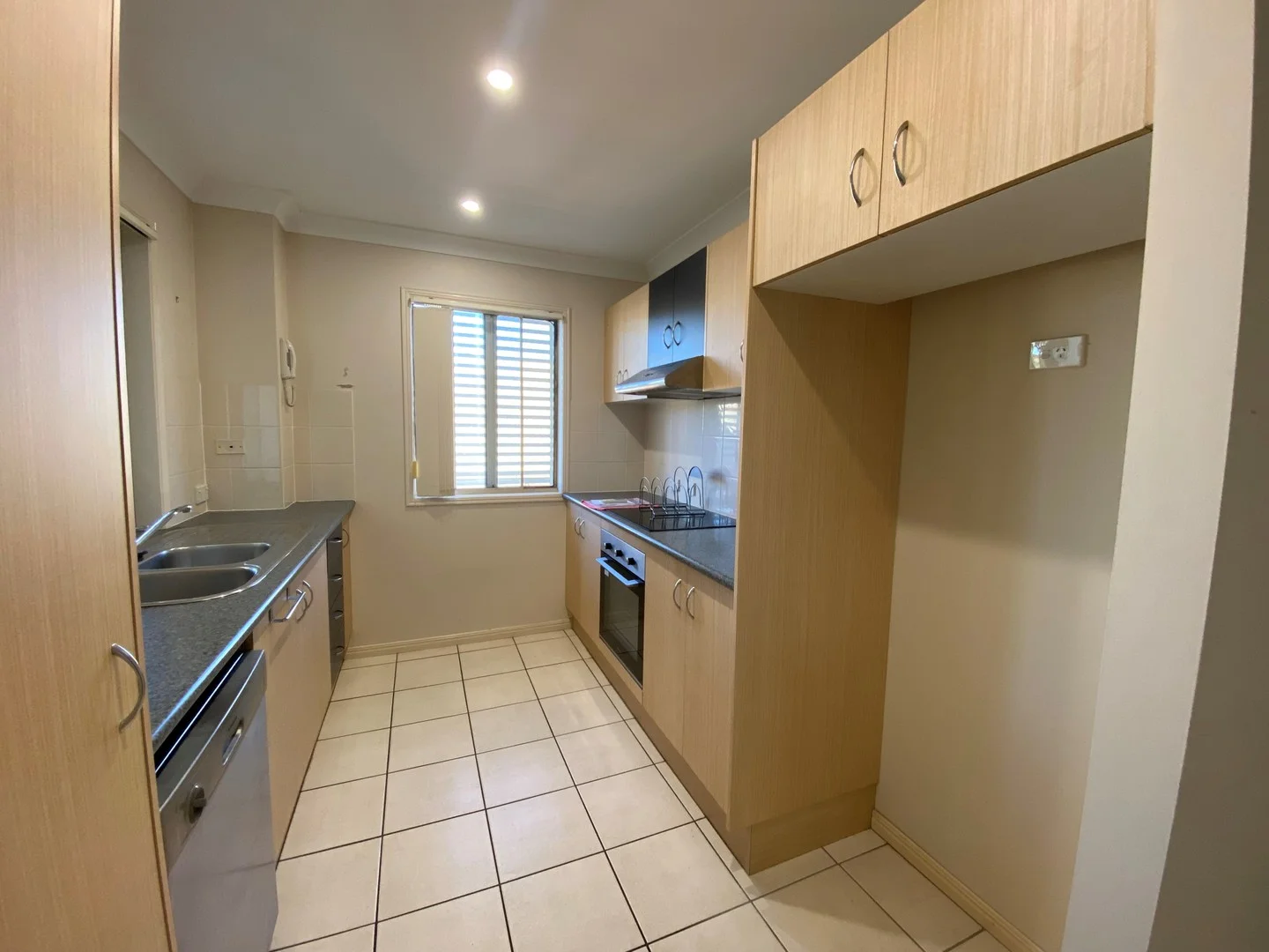 Additional image 3 of 6/2-4 Irene Street, Redcliffe QLD 4020
