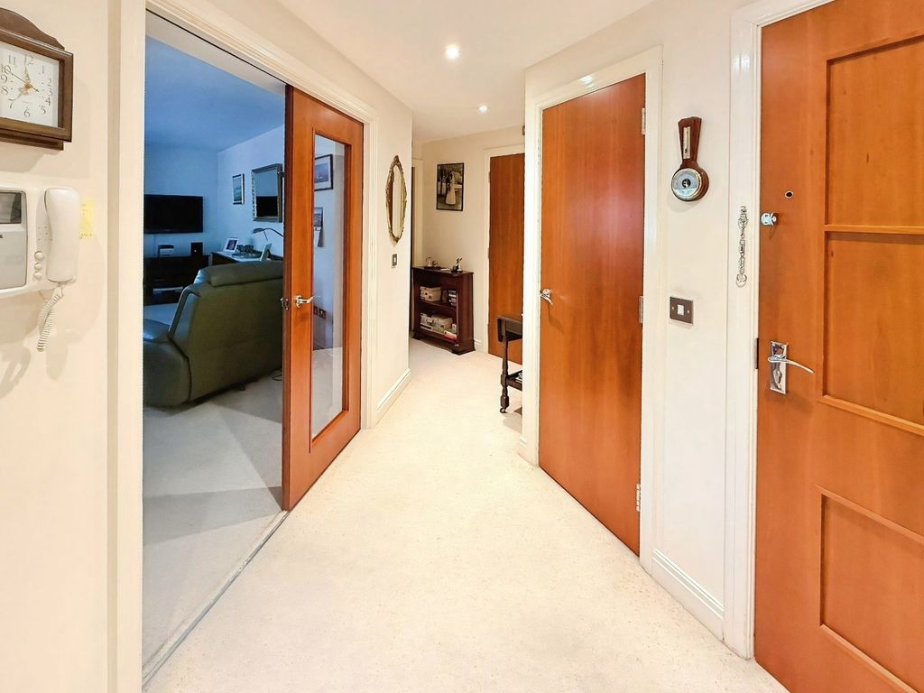 Additional image 13 of 2 bed flat for saleGroby Road, Altrincham WA14