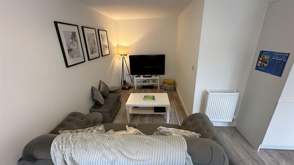 Additional image 6 of 1 bed flat for saleNine Elms Road, Strichley, Birmingham B30