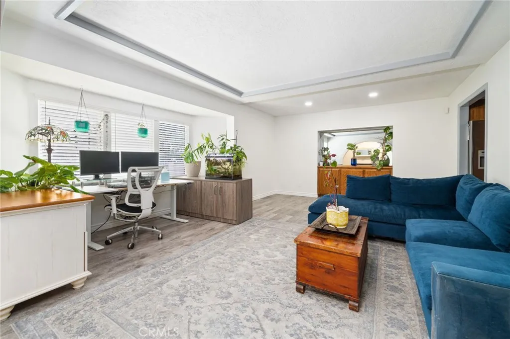 Additional image 4 of 682 W Cheshire St, Rialto, CA 92377