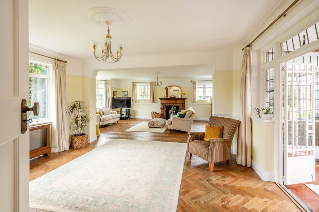 Additional image 7 of 6 bed detached house for saleNew Road, Weston Turville HP22