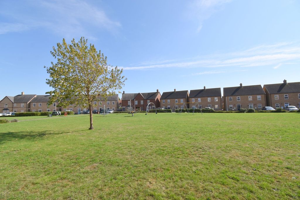 Additional image 26 of 4 bed detached house for saleCollings Crescent, Biggleswade SG18