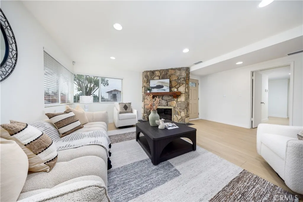 Additional image 24 of 237 W Loma Alta Dr, Altadena, CA 91001