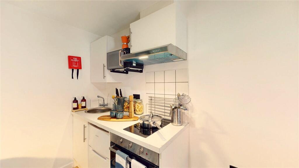 Twyning Road, Stirchley, Birmingham, West Midlands, B30 photo 3
