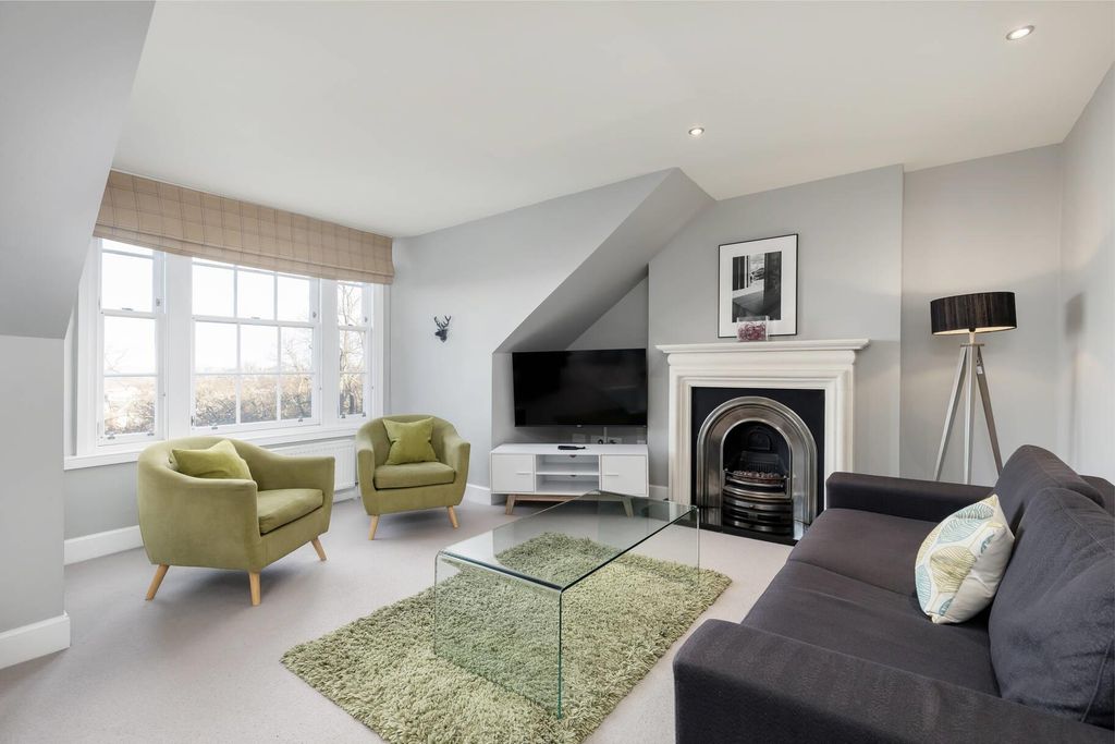 Additional image 3 of 2 bed flat for saleQueen Street, Edinburgh EH2