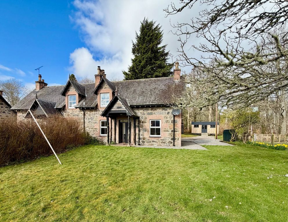 2 bed cottage for sale4 Beaufort Farm Cottage, Kiltarlity, Beauly IV4