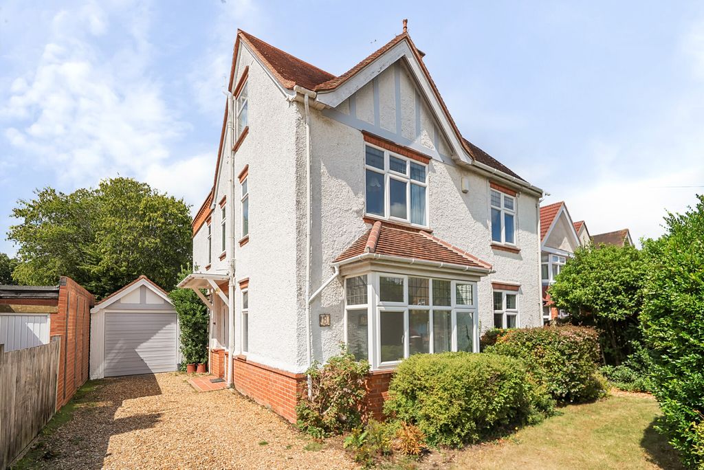 Additional image 23 of 6 bed detached house for saleNorthcourt Avenue, Reading, Berkshire RG2