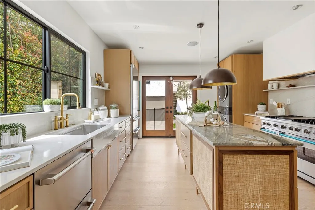 Additional image 55 of 1519 Courtney Avenue, Los Angeles, CA 90046