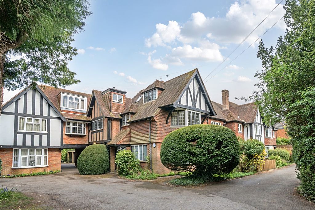 4 bed flat for saleChesham Road, Amersham HP6