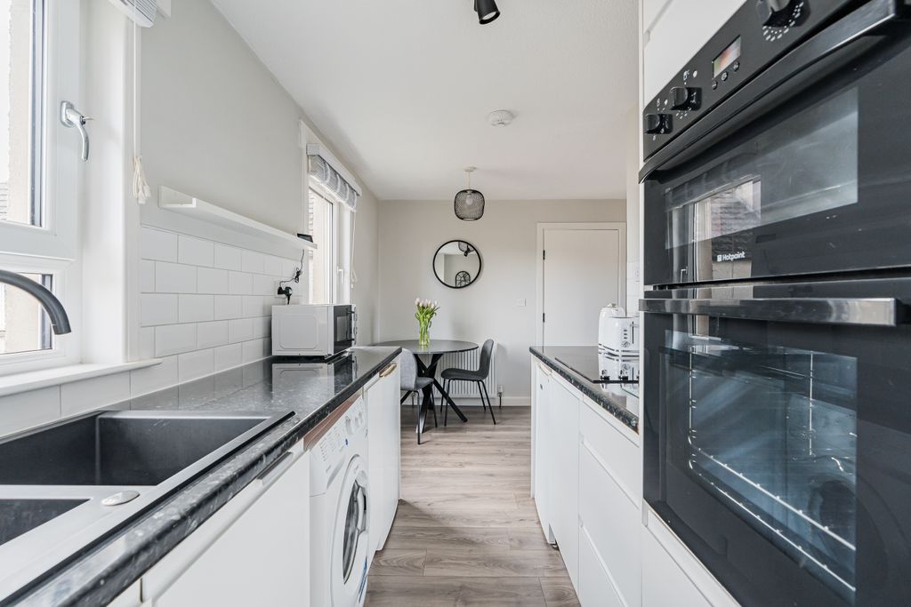 Additional image 5 of 1 bed flat for sale290/3 South Gyle Mains, Edinburgh EH12