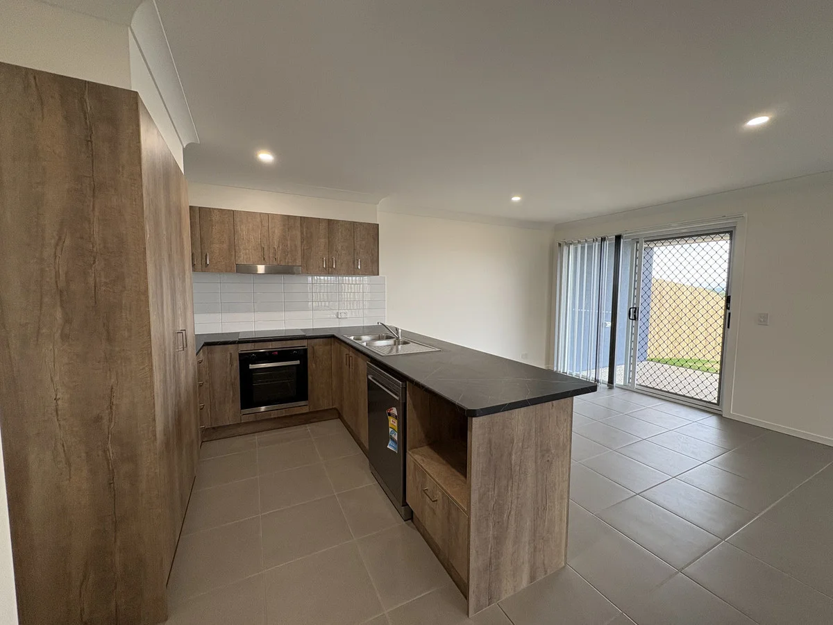Additional image 4 of 2/32 Chant Drive, Warwick QLD 4370
