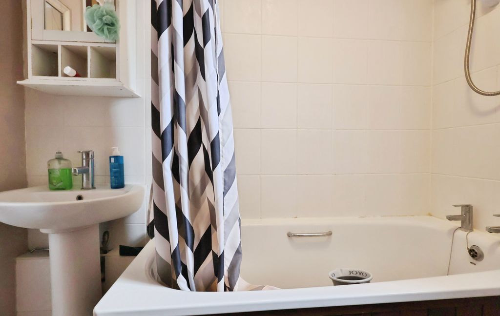 Additional image 20 of 1 bed flat for saleSanderling Close, Letchworth SG6
