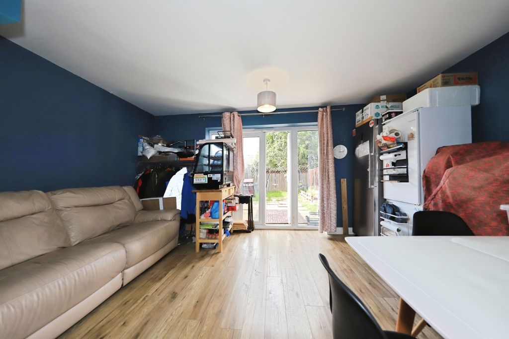 Additional image 10 of 3 bed semi-detached house for saleHemlock Way, Bilston, West Midlands WV14